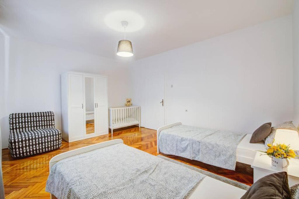 Vacation Home Korina Сен Екстериор снимка