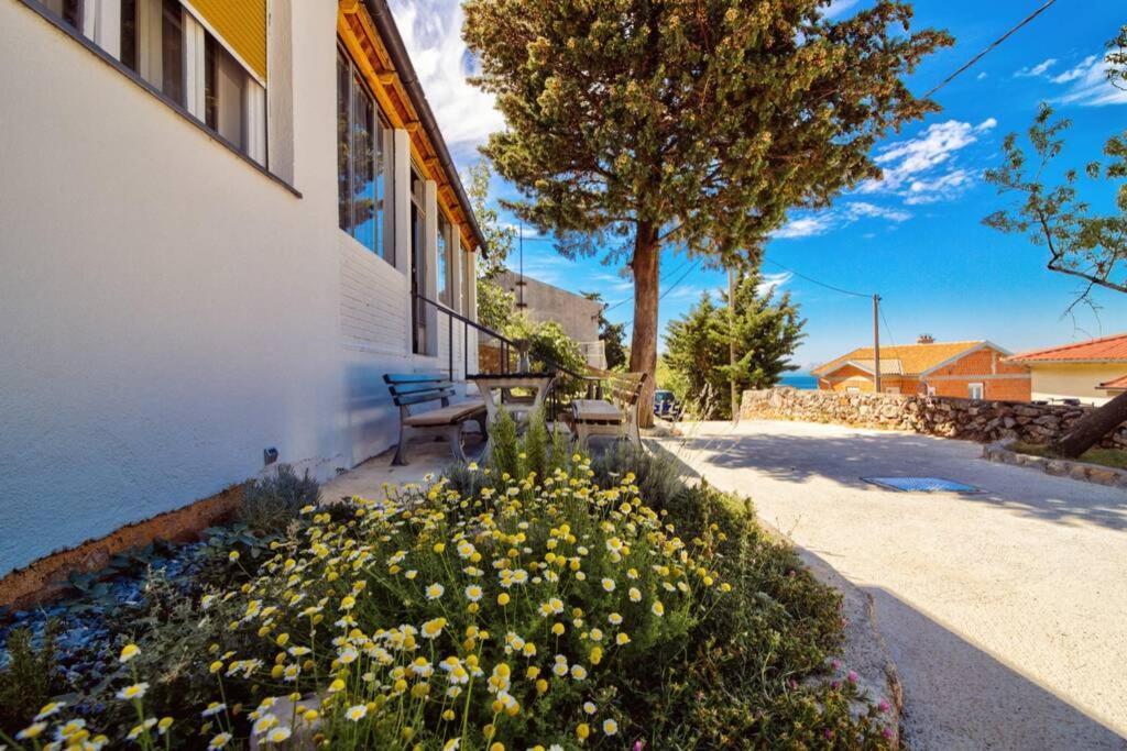 Vacation Home Korina Сен Екстериор снимка