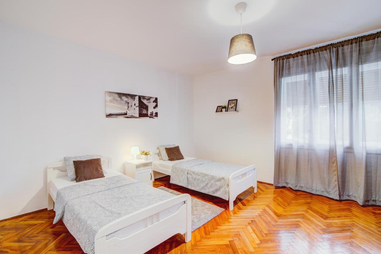 Vacation Home Korina Сен Екстериор снимка